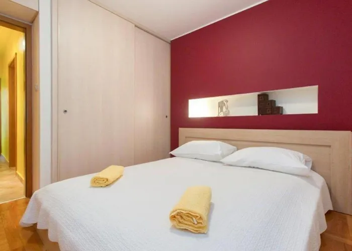 Lavandela Girandela 扎博里克