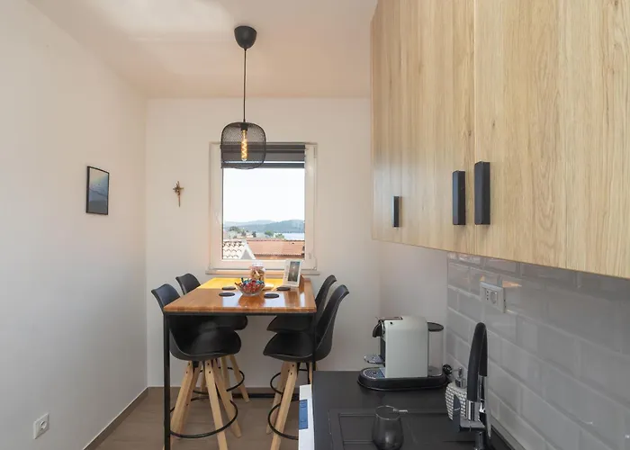 Lavandela Girandela 公寓 *