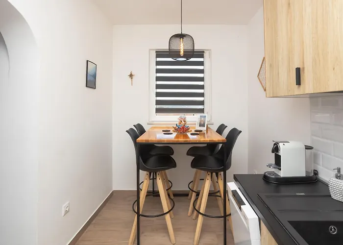 Lavandela Girandela 公寓 扎博里克