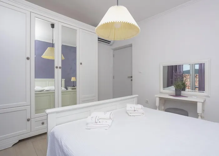 Lavandela Girandela *